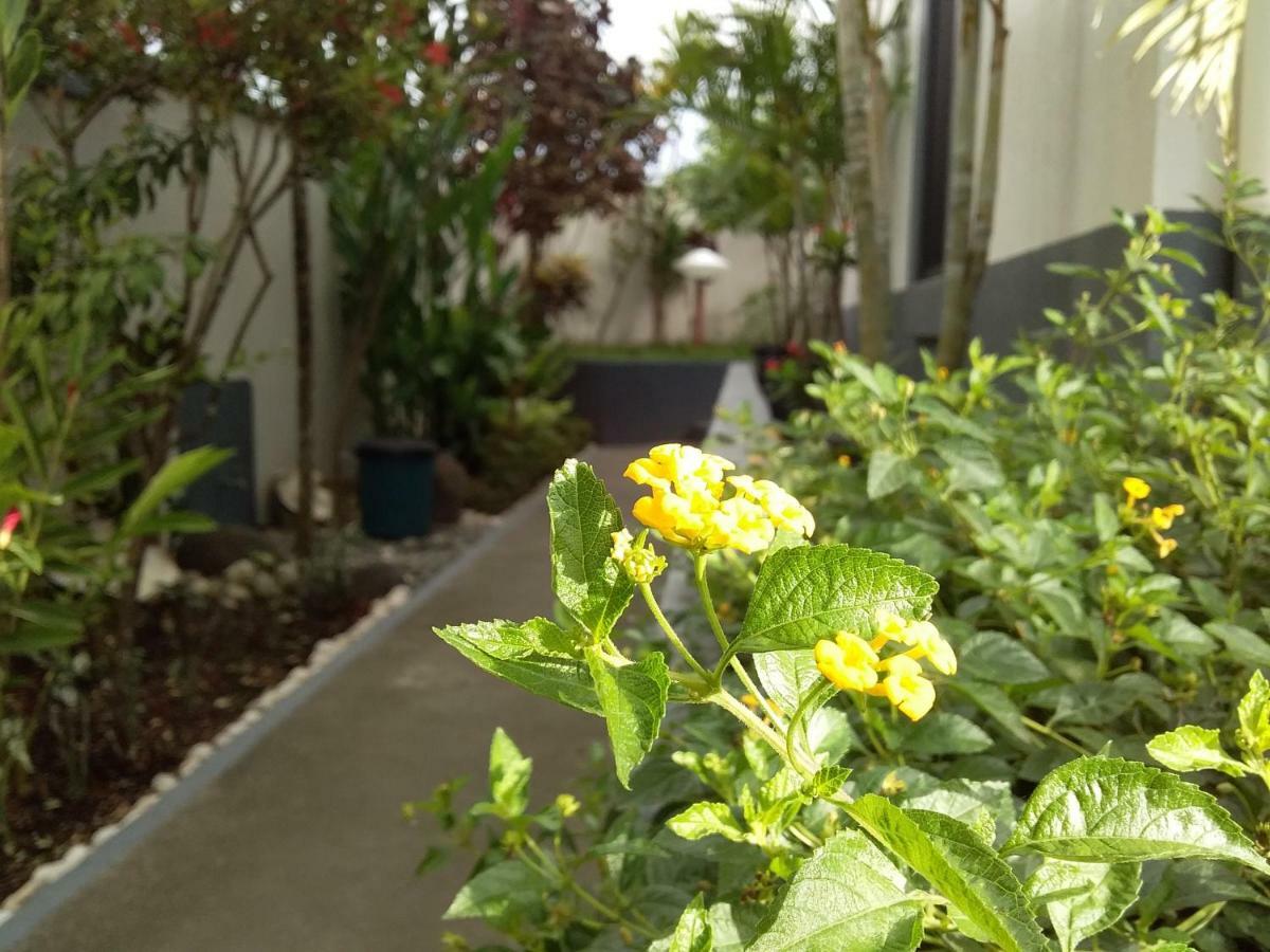 Sanalae Apartments Honiara Luaran gambar